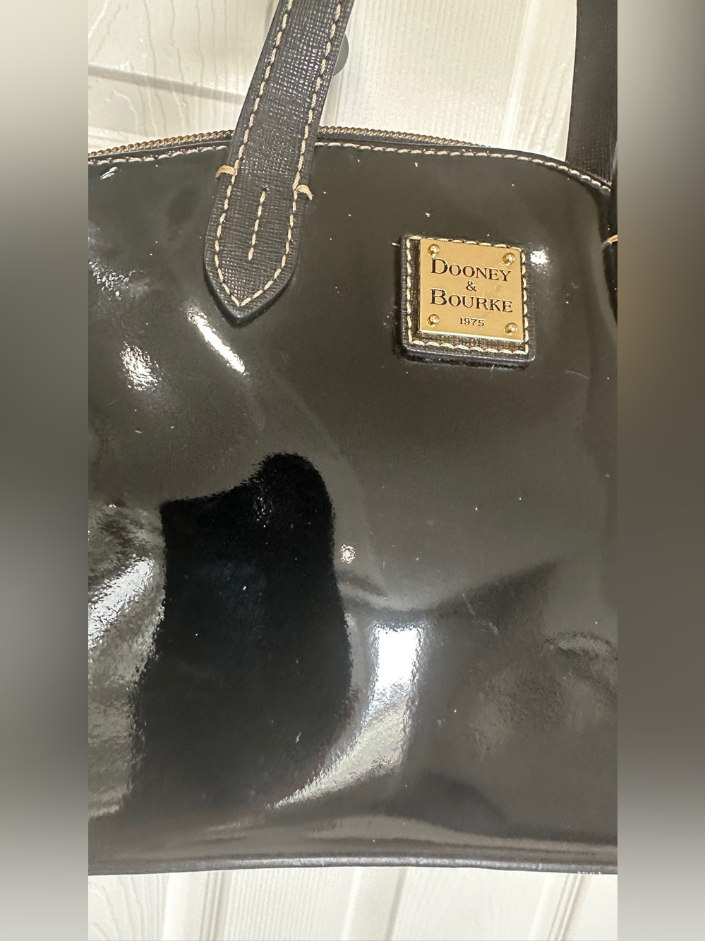 Dooney & Bourke Black Patent Leather Mini Satchel Red Fabric Lining - Picture 4 of 12